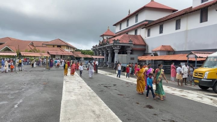 Dharmasthala-Temple.jpg