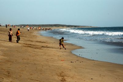 Veraval-Beach-Gujarat-1-1.jpg
